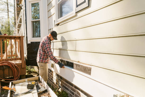 Top rated local Storm Damage Siding Repair specialists in Hebron, IL